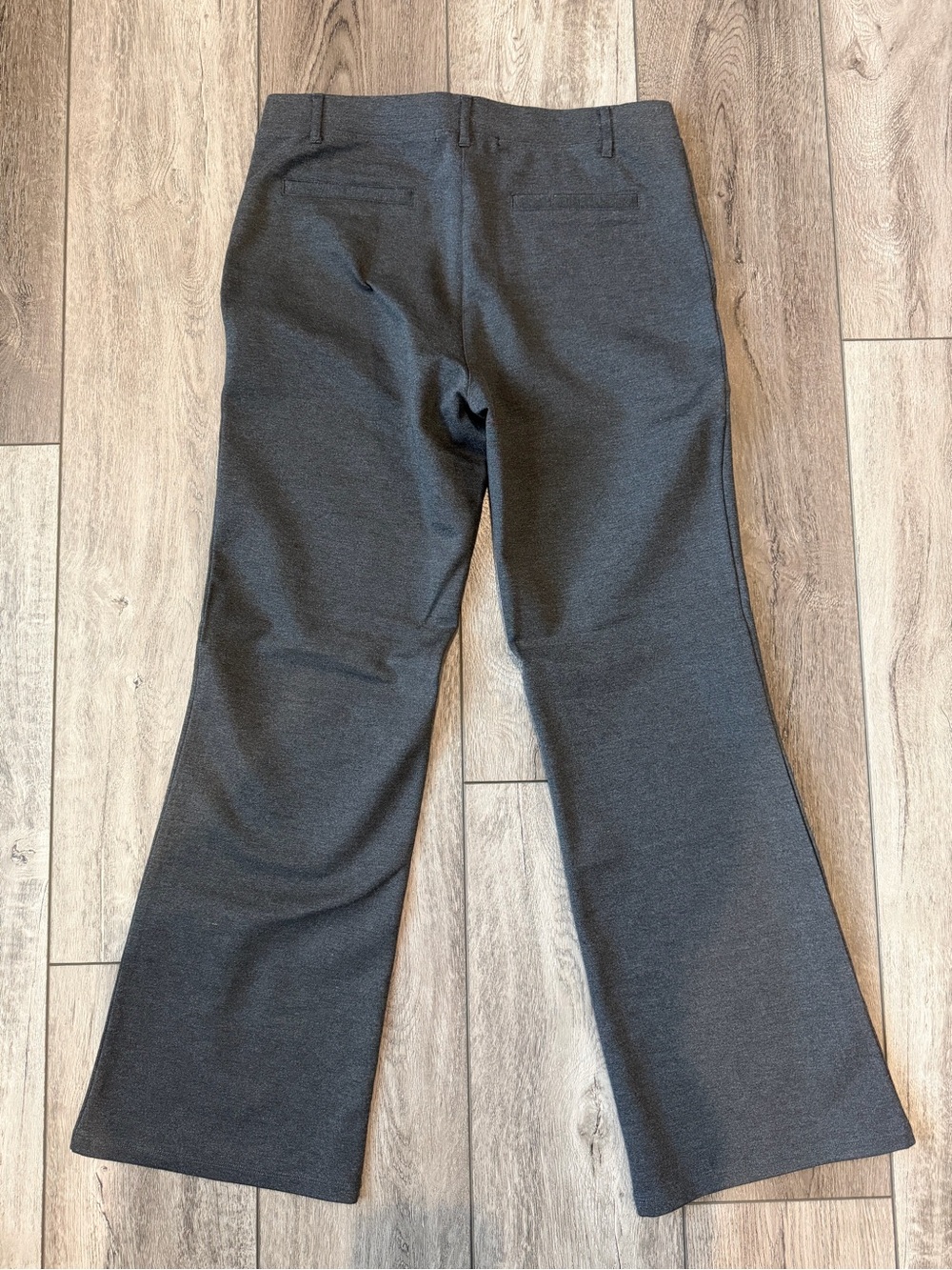 Quince Charcoal Gray Ultra- Stretch Ponte Flare Leg Pants -NWOT - Picture 8 of 8